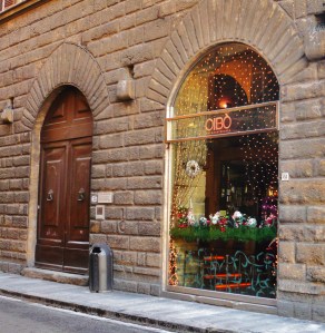 ... downstairs the school, "our" bar is ready for Xmas